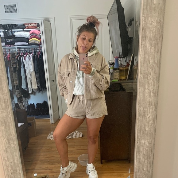 Courderoy shorts and jacket - Picture 1 of 2
